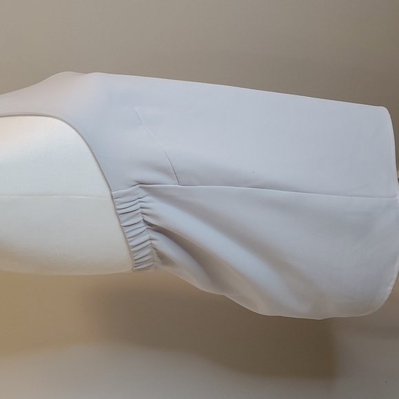 Halter Top - Picture 2 of 5